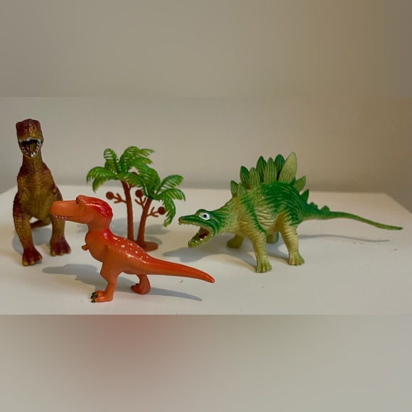 3 Dinosaurs and Palm Tree set toys - Action Figure Set - Picture 1 of 4
